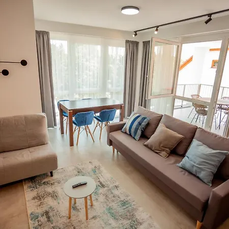 Central Deluxe Apartment *